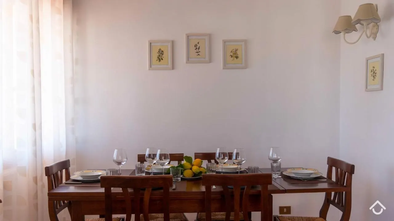 Villa Al Mare - Cala Gonone Dorgali 0*,